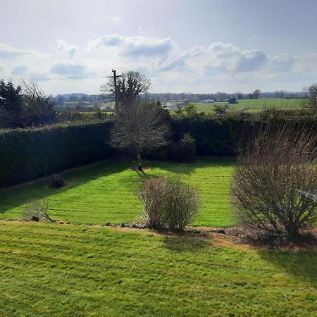 4 Bedroom, 15 Min To Limerick City Quiet Retreat. Экстерьер фото