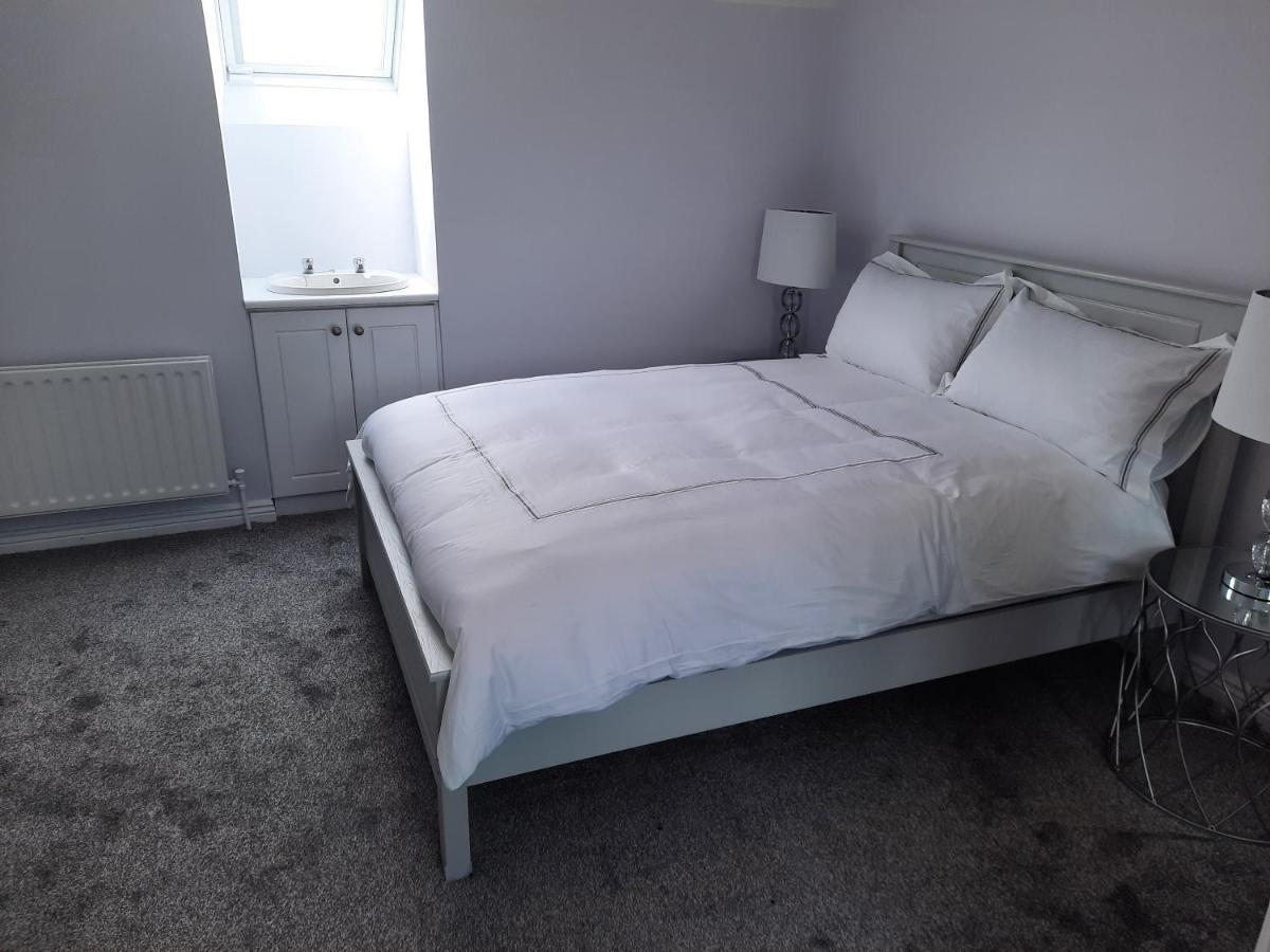 4 Bedroom, 15 Min To Limerick City Quiet Retreat. Экстерьер фото