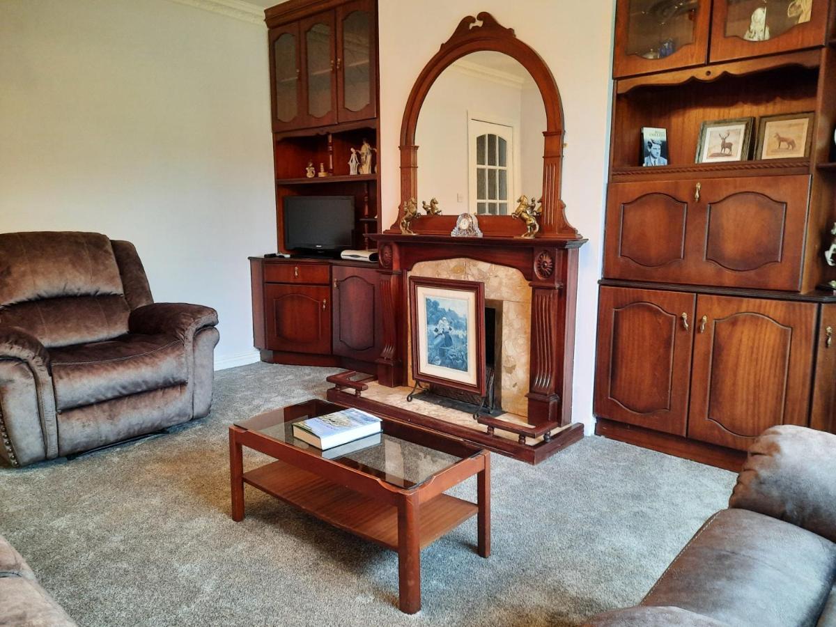 4 Bedroom, 15 Min To Limerick City Quiet Retreat. Экстерьер фото