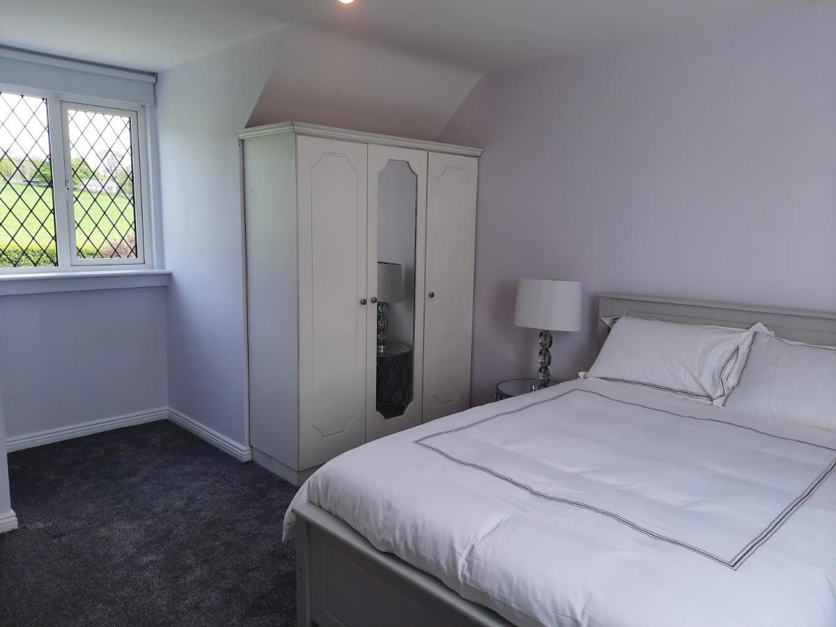 4 Bedroom, 15 Min To Limerick City Quiet Retreat. Экстерьер фото